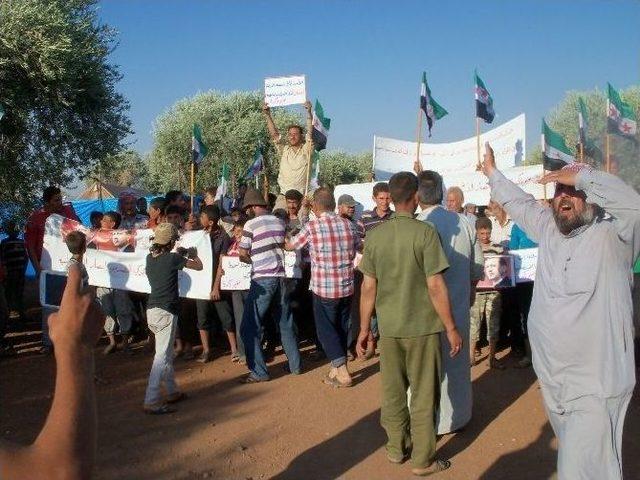 Darbeciler, Suriye’de De Protesto Edildi