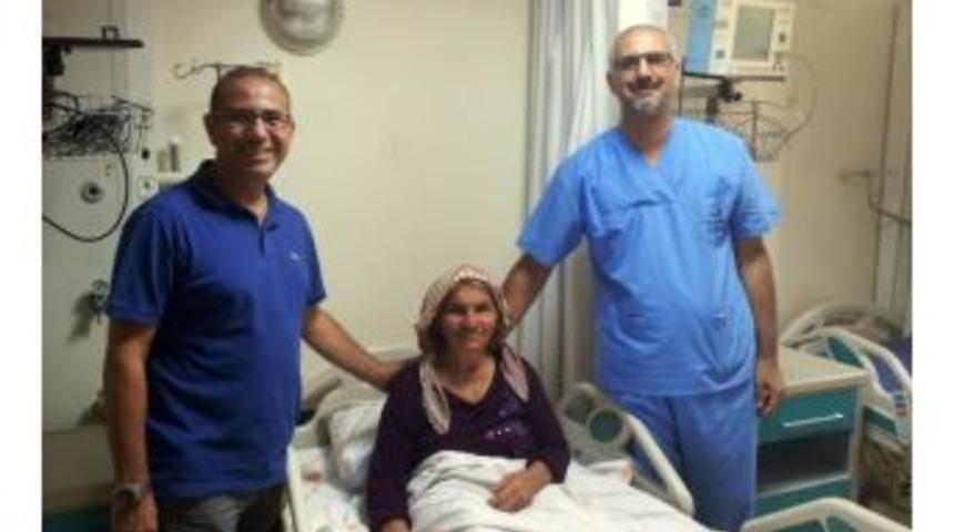 Mersin&rsquo;de Aort Kapağı Değiştirilen Yaşlı Kadın 5 G&uuml;nde Ayağa Kalktı