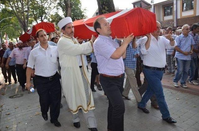 İznik’te Kalkışma Girişimi Şehitleri İçin Gıyabi Cenaze Namazı 1