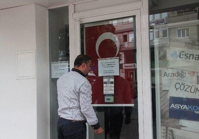 Bilecik’te Bank Asya Kapıları Kapatıldı