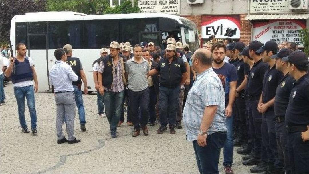 Bursa&rsquo;da Darbeciler Adliyeye Sevk Edildi