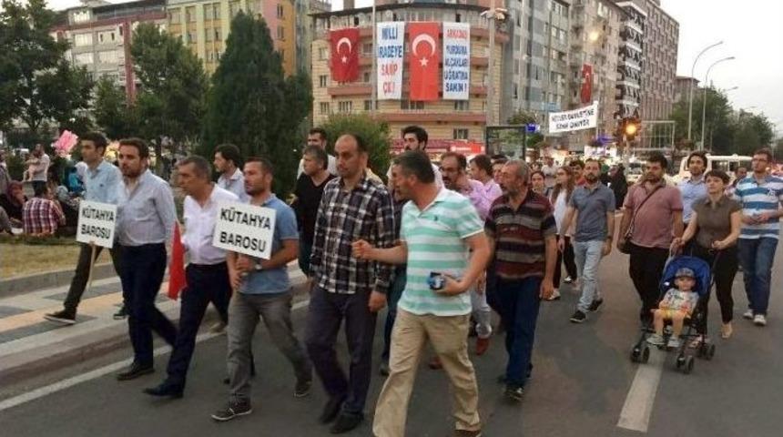 K&uuml;tahya Barosu&rsquo;ndan Fet&ouml;&rsquo;n&uuml;n Darbe Girişimine Sert Tepki