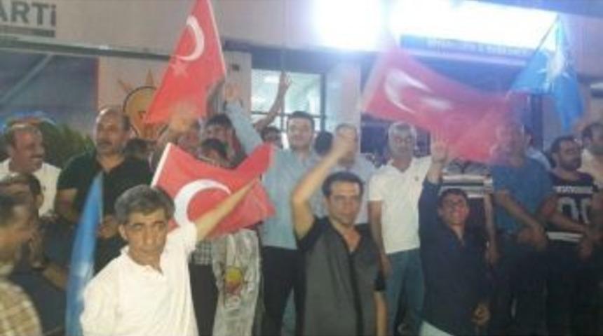 Diyarbakır’da Demokrasi Nöbeti Devam Ediyor