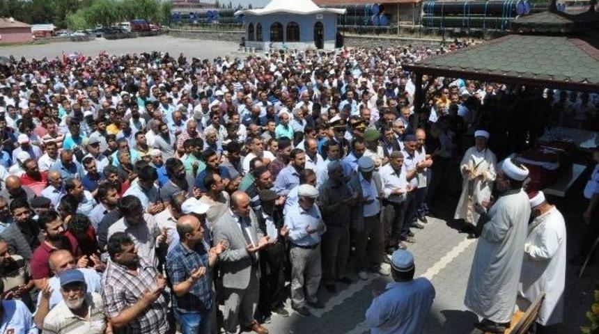 Şehit Eski &Ouml;zel Harekat Polisi Serkan G&ouml;ker, Son Yolculuğuna Uğurlandı