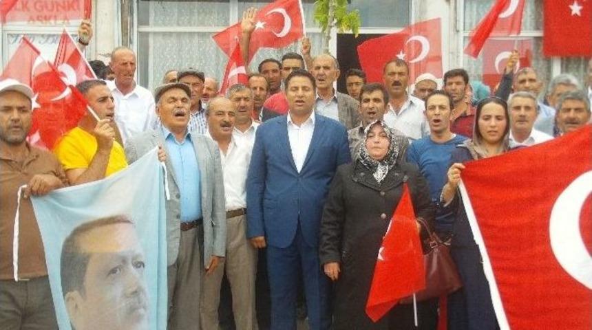 Şehitler İ&ccedil;in Gıyabi Cenaze Namazı Kılındı