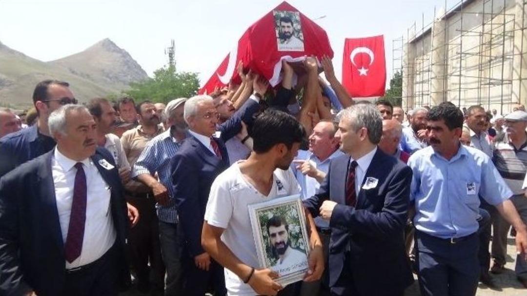 Demokrasi Şehidi Recep G&uuml;nd&uuml;z Son Yolculuğuna Uğurlandı