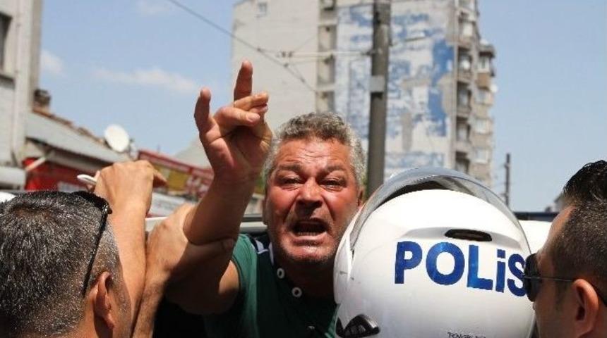 Kızı Polise Bı&ccedil;ak &Ccedil;ekti, Babası &lsquo;&uuml;lk&uuml;c&uuml;y&uuml;m&rsquo; Diye Kendini Savundu