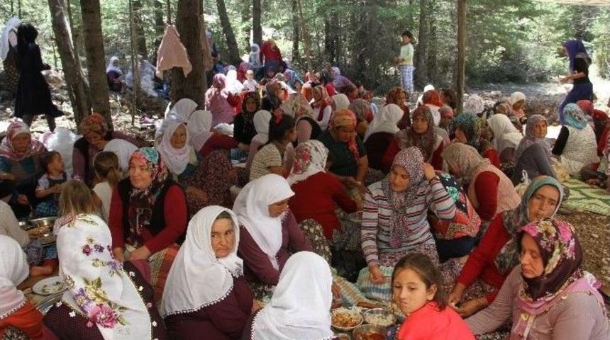 Seydikemer&rsquo;de Ş&uuml;k&uuml;r Yemeğine Yoğun İlgi