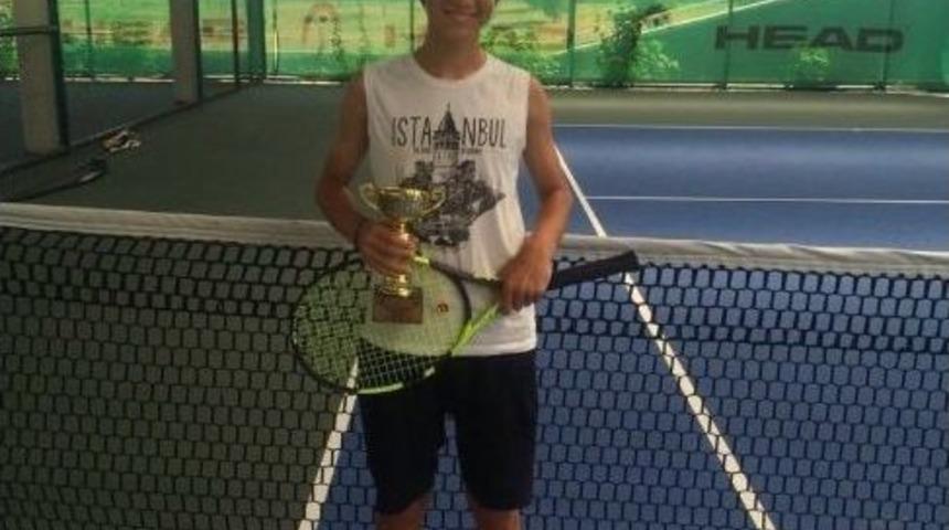 Yıldırımlı Raketler Başarıya Doymuyor