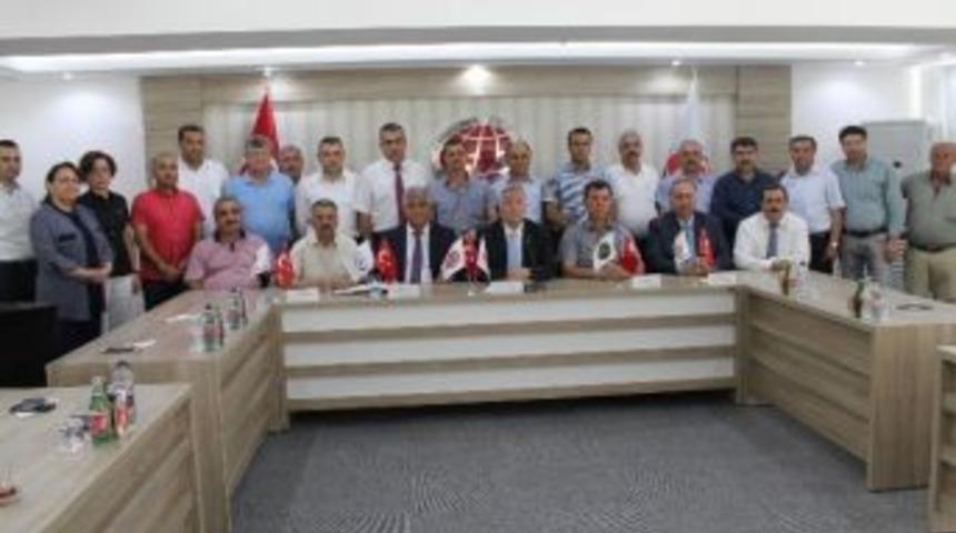 Niğde&rsquo;de Sivil Toplum &Ouml;rg&uuml;tleri, Darbe Girişimini Kınadı