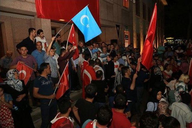 Gürkan, Vatandaşları Provokatörlere Karşı Uyardı