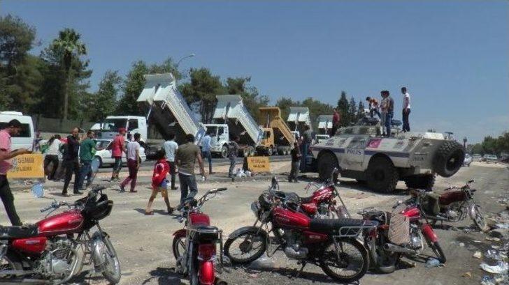 Şanlıurfa’da Vatandaşların Demokrasi Nöbeti Devam Ediyor G1