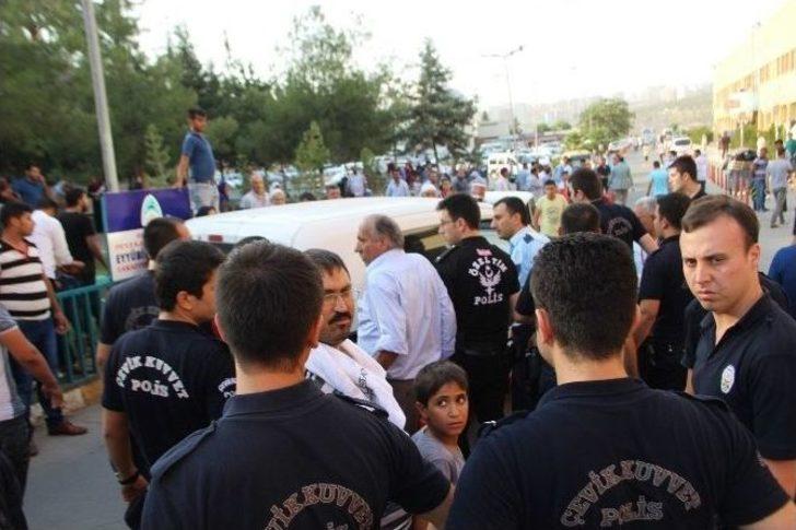 Darbe Şüphelilerine Linç Girişimini Polis Önledi G1