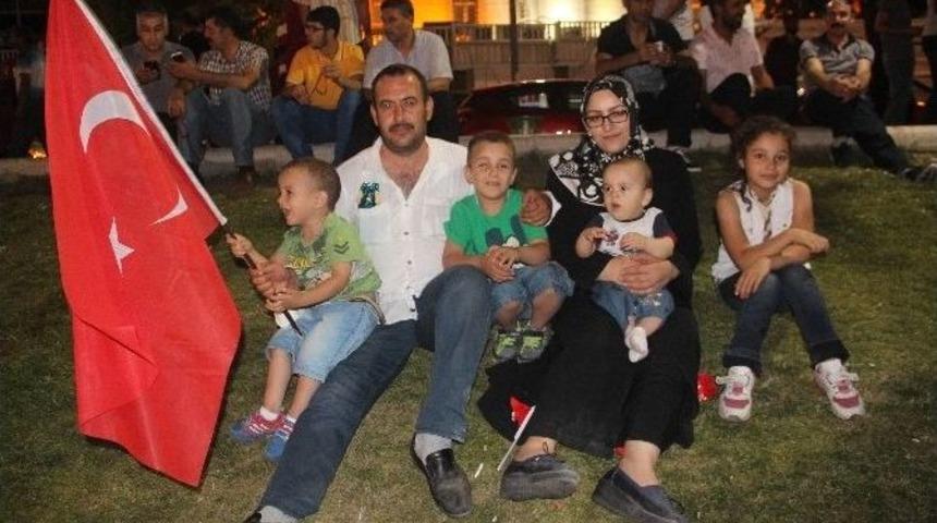 Elazığ&rsquo;da Demokrasi N&ouml;beti Devam Ediyor