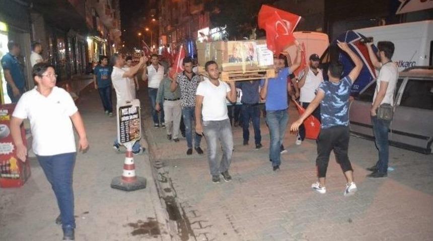 Siirt&rsquo;te &rsquo;demokrasi N&ouml;beti&rsquo; Devam Ediyor