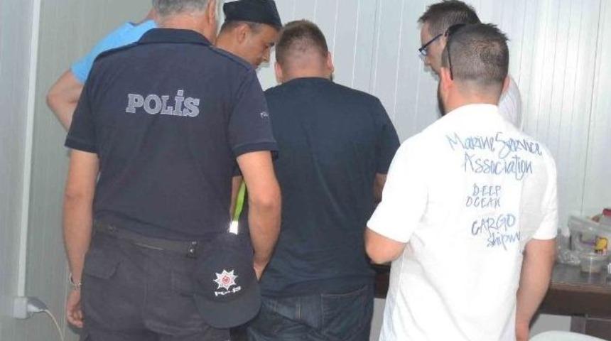 Kuşadası&rsquo;nda Uyuşturucu Operasyonu