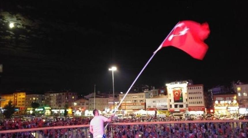 Zeytinburnu Darbe Girişimine "dur" Dedi