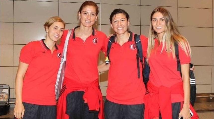 A Milli Kadın Basketbol Takımı, İstanbul&rsquo;a D&ouml;nd&uuml;
