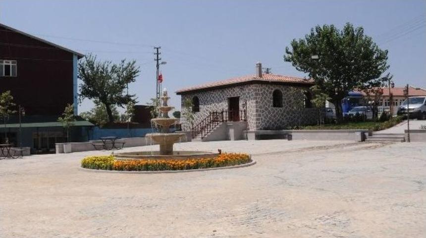 Kutlud&uuml;ğ&uuml;n Yeni Meydanına Kavuştu