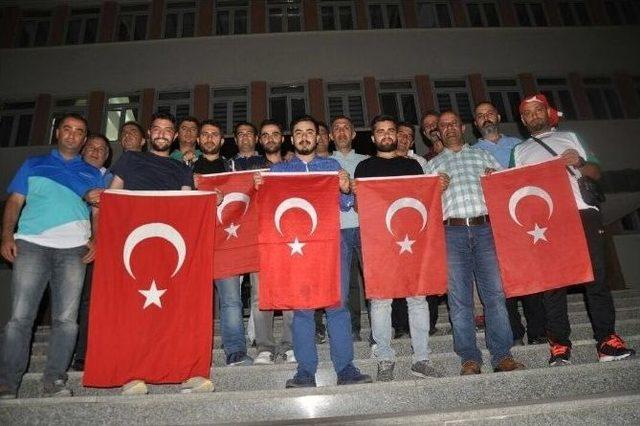 Ağrı Amatör Spor Kulüpleri Federasyonu’ndan Demokrasi Bildirisi