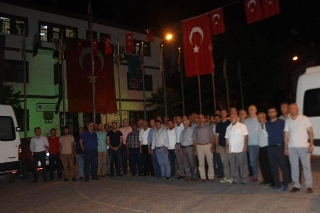 Osmaneli&rsquo;de Darbe Girişimine Tepkiler S&uuml;r&uuml;yor