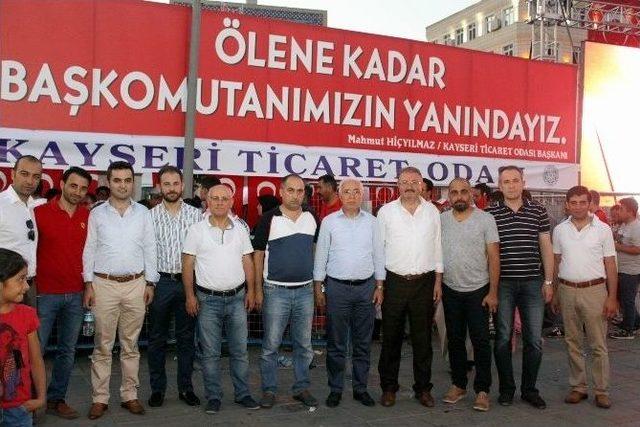 Kto Yönetimi Demokrasi Nöbetini Sürdürüyor