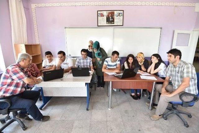 Ahlat’ta Teog Tercih Danışmanlığı Bürosu Oluşturuldu