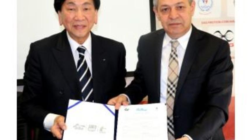 D&uuml;nya Boks Birliği Başkanı&rsquo;ndan T&uuml;rkiye Mesajı