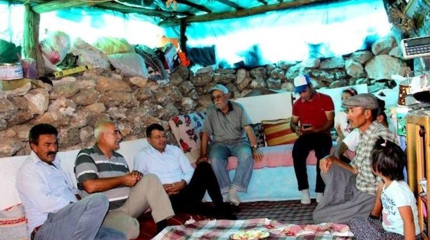 Turgut: "silifke&rsquo;nin K&ouml;yleri Hizmetlerle Canlanıyor"