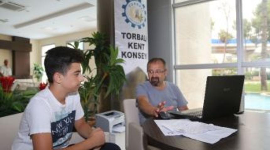 Torbalı Belediyesi&rsquo;nden &Ouml;ğrencilere Teog Desteği