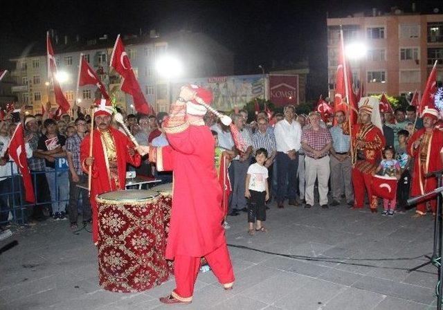 Karaman’da Mehter Takımı Demokrasi Nöbetine Renk Kattı