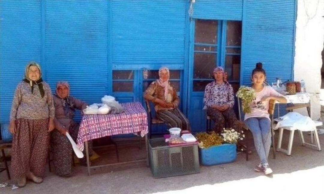 Tarih Kokan Kemer K&ouml;y Pazarı Ziyaret&ccedil;ilerini Bekliyor