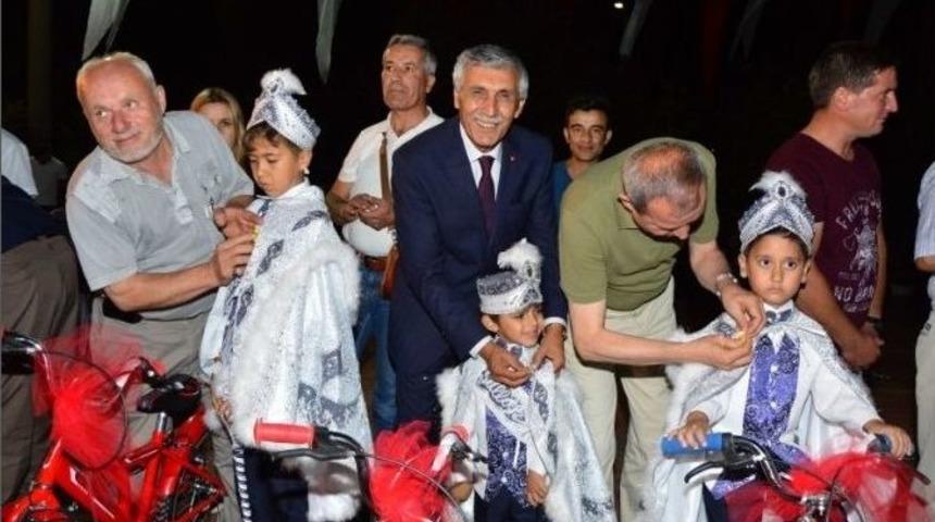 Kömür Festivali’nde 6 Çocuk Sünnet Ettirildi