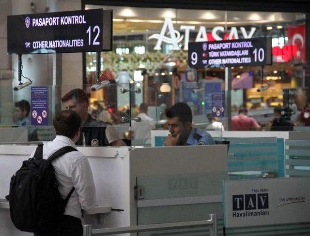 Yeşil Pasaportlular Bugün Hava Limanına Gelmedi