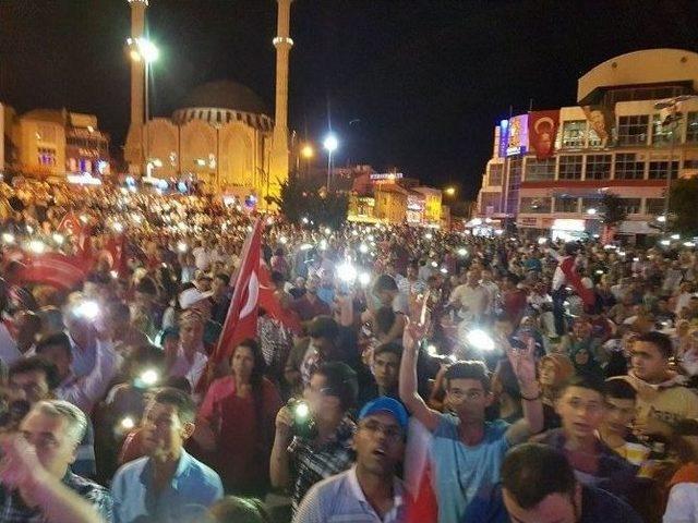 Develi’de Şehitler İçin Gıyabi Cenaze Namazı Kılındı 2