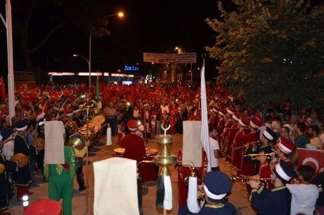 İznik’ten Demokrasiye Tam Destek