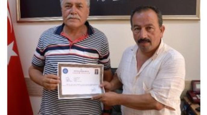 Kaymakam Yapıcı&rsquo;dan Muhtarlara Takdir Belgesi