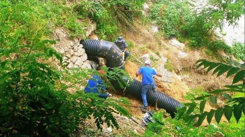Bilecik&rsquo;te Patlayan Kanalizasyon Borusu Tamir Edildi