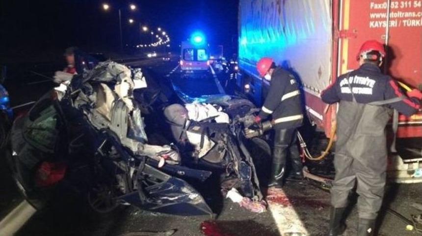 Bolu&rsquo;da Trafik Kazası: 3 &Ouml;l&uuml;