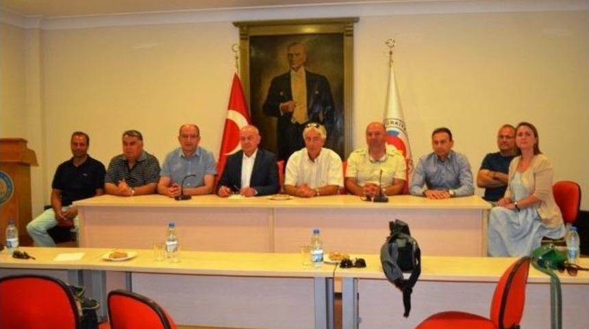 Ayvalık Ticaret Odası Demokrasiden Yana