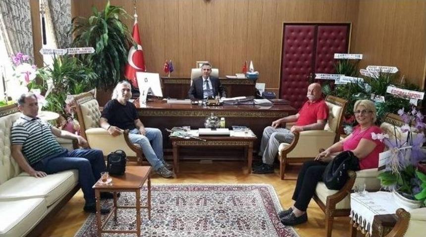 Bidos&rsquo;tan Vali Elban&rsquo;a Ziyaret