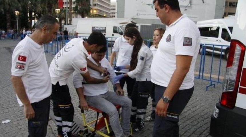 Sağlık &Ccedil;alışanları Demokrasi N&ouml;betinde