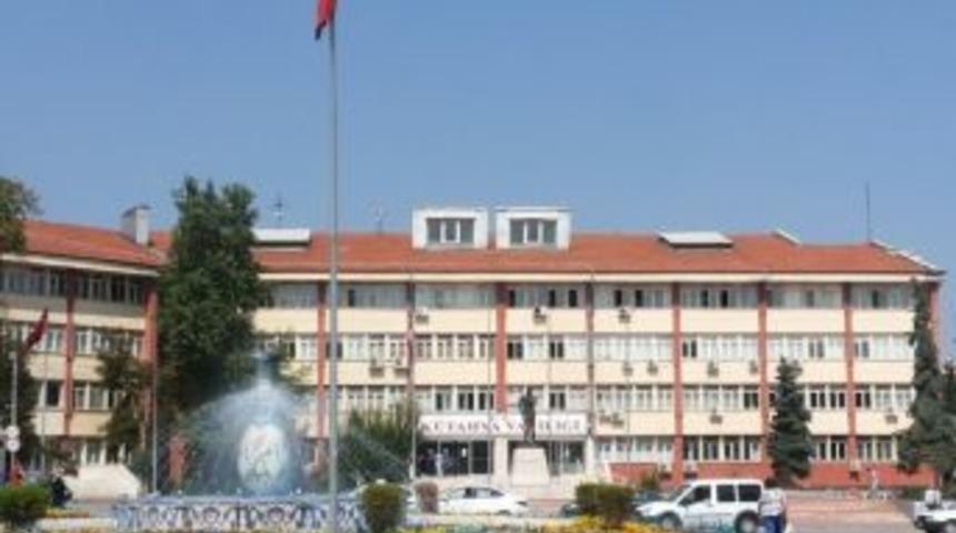 K&uuml;tahya&rsquo;da 27 Kamu G&ouml;revlisi Daha A&ccedil;ığa Alındı