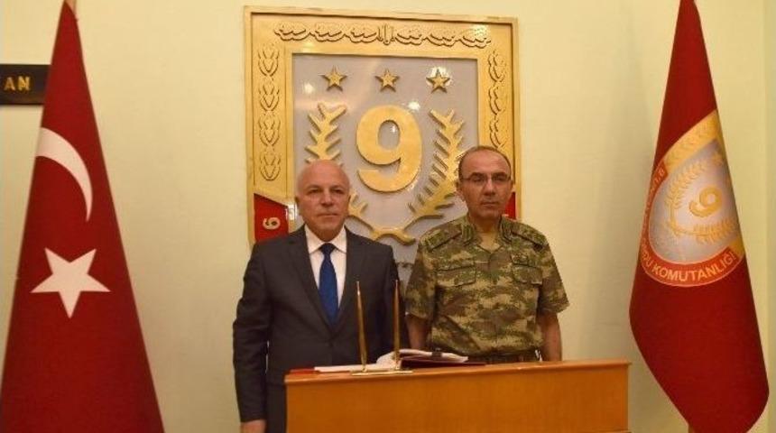 Başkan Sekmen, Korgeneral &Ouml;ngay Paşa&rsquo;yı Ziyaret Etti