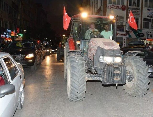 Aksaray’da Traktörler Şehre İndi