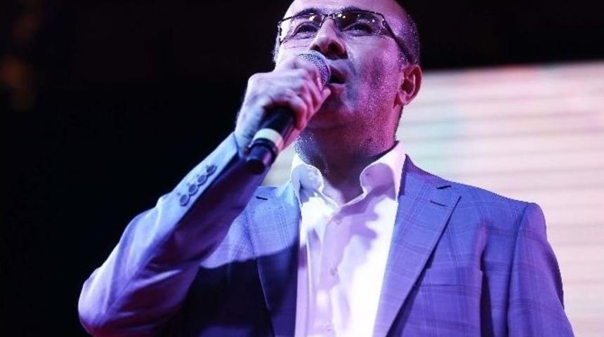 Adanalılar Protestolarını S&uuml;rd&uuml;r&uuml;yor