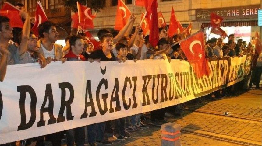 Konya&rsquo;da Darbe Girişimine Tepki