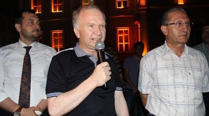 Vali Ceylan, &ldquo;darbeye Karşı Dimdik Ayaktayız&rdquo;