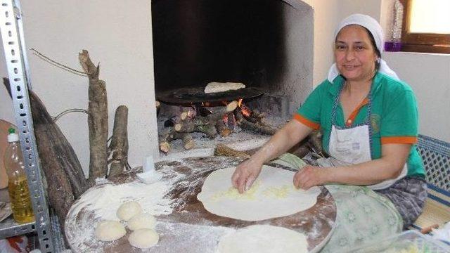 Bazlama Ve Yufka Restoranların Olmazsa Olmazı Oldu