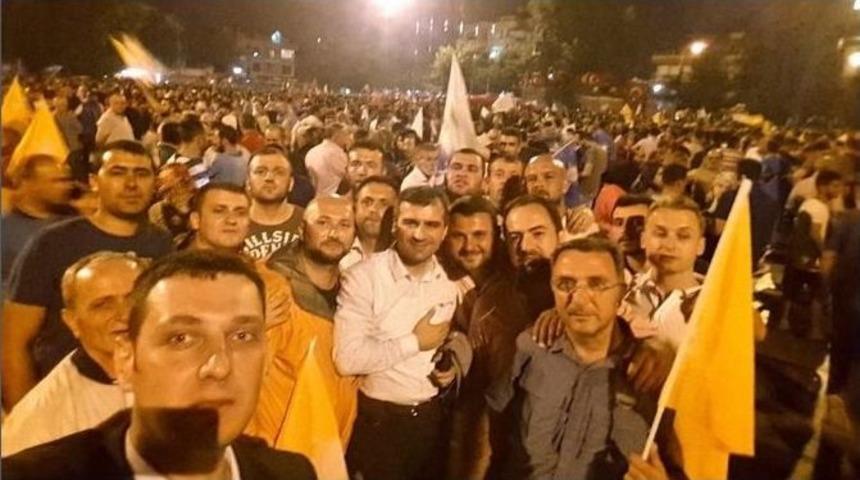 Darbeye Karşı Beraberlik Ve Demokrasi N&ouml;beti Devam Ediyor